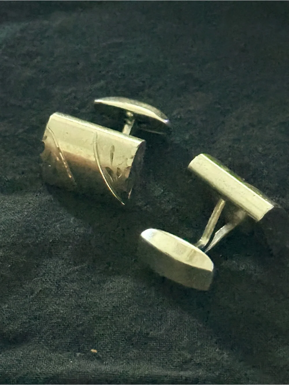 Vintage Silver-Tone Men's Cufflinks with Leaf Engrave